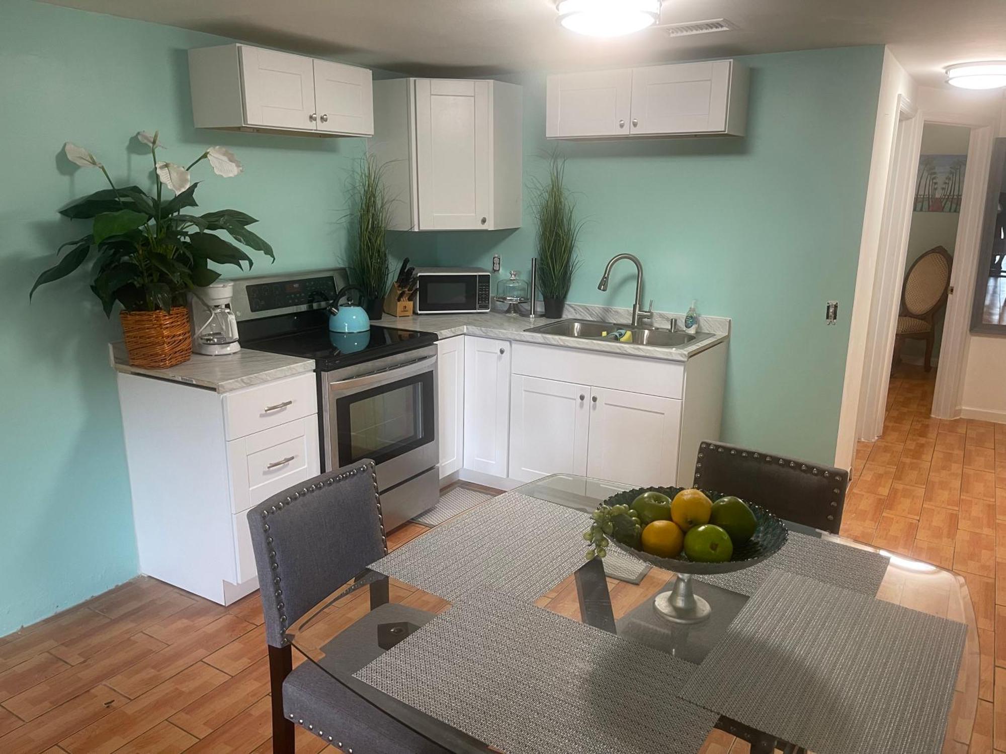 2Br Comfortable Downtown House Near Beach And More West Palm Beach Exterior photo